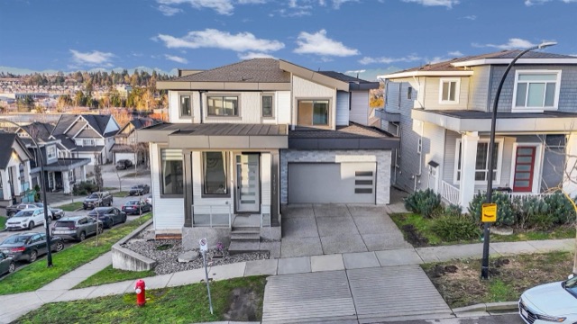 14919 62A Avenue, Surrey: photo 2 of 24