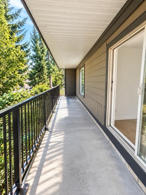 107 10468 148th Street, Surrey: photo 3 of 7